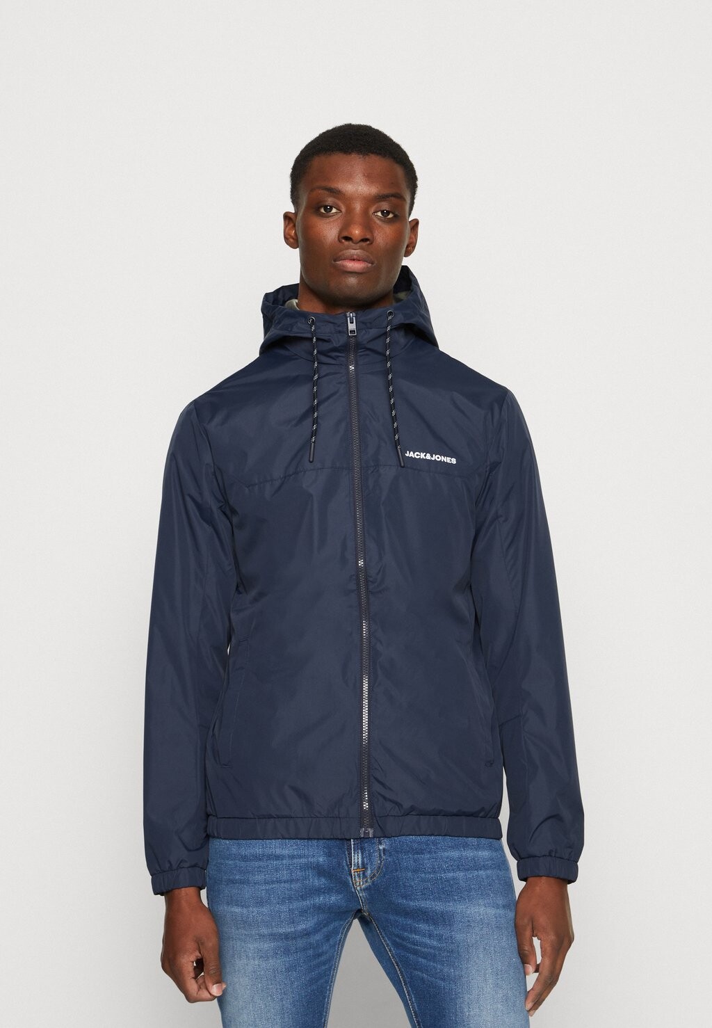 

Ветровка Jack & Jones