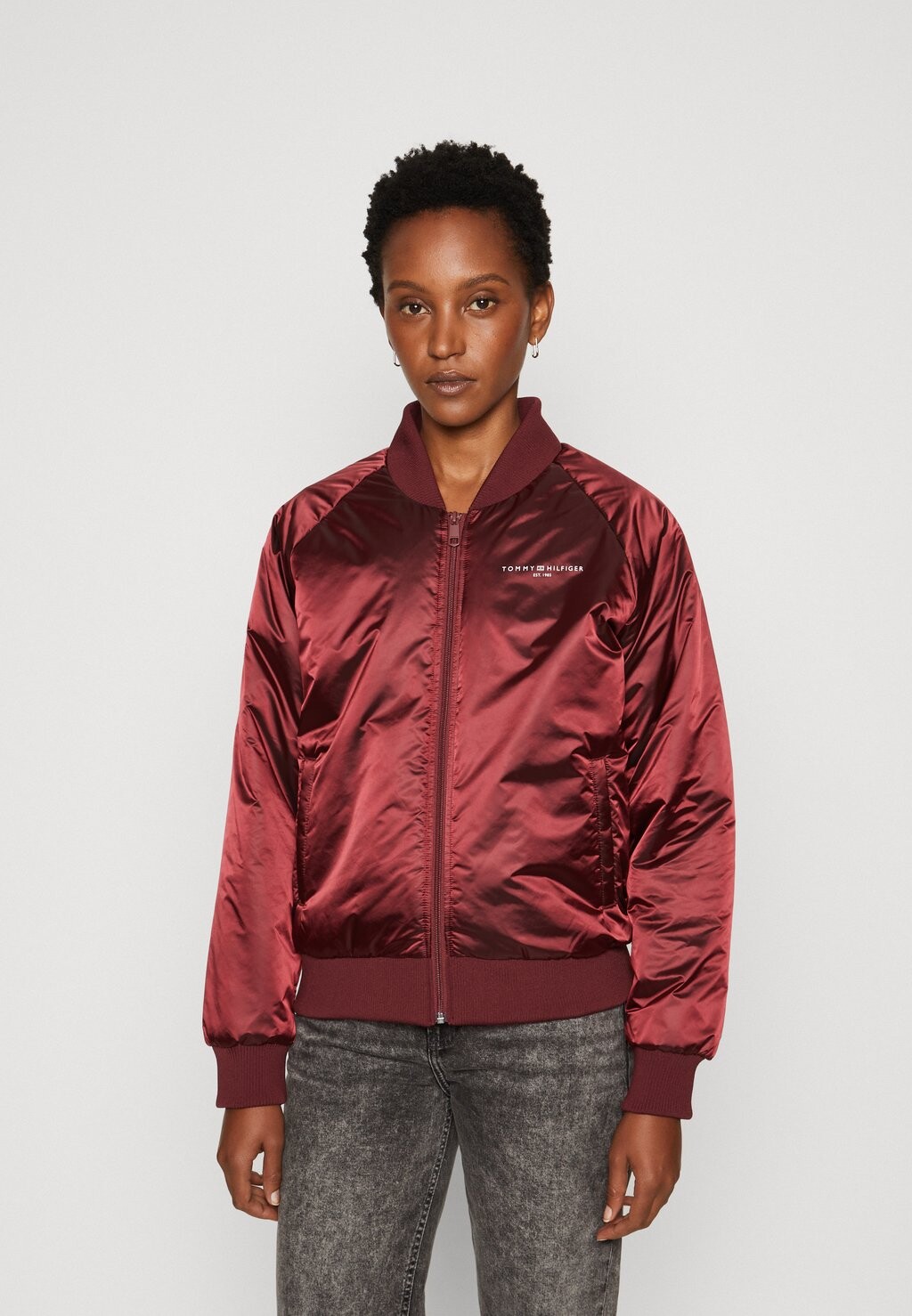 

бомбер Chaquetas Tommy Hilfiger MINI REGULAR, цвет deep rouge