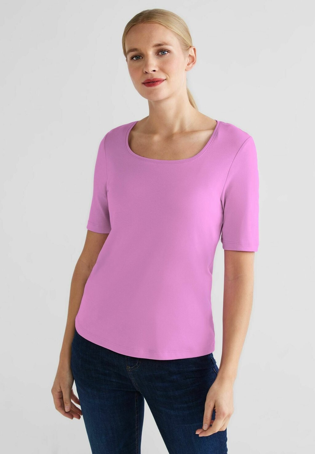 

Базовая футболка MIT KARREÉ AUSSCHNITT Street One, цвет rosa
