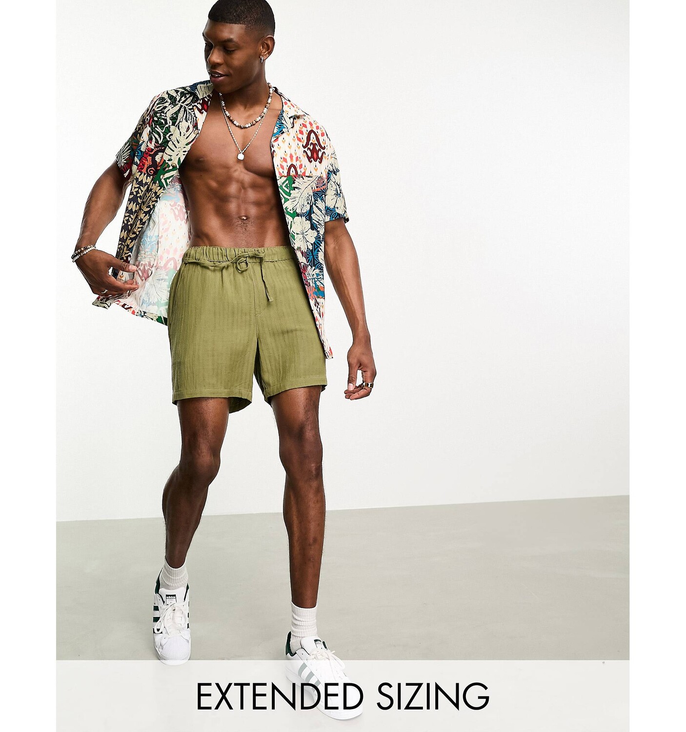 

Укороченные узкие текстурные шорты цвета хаки ASOS DESIGN