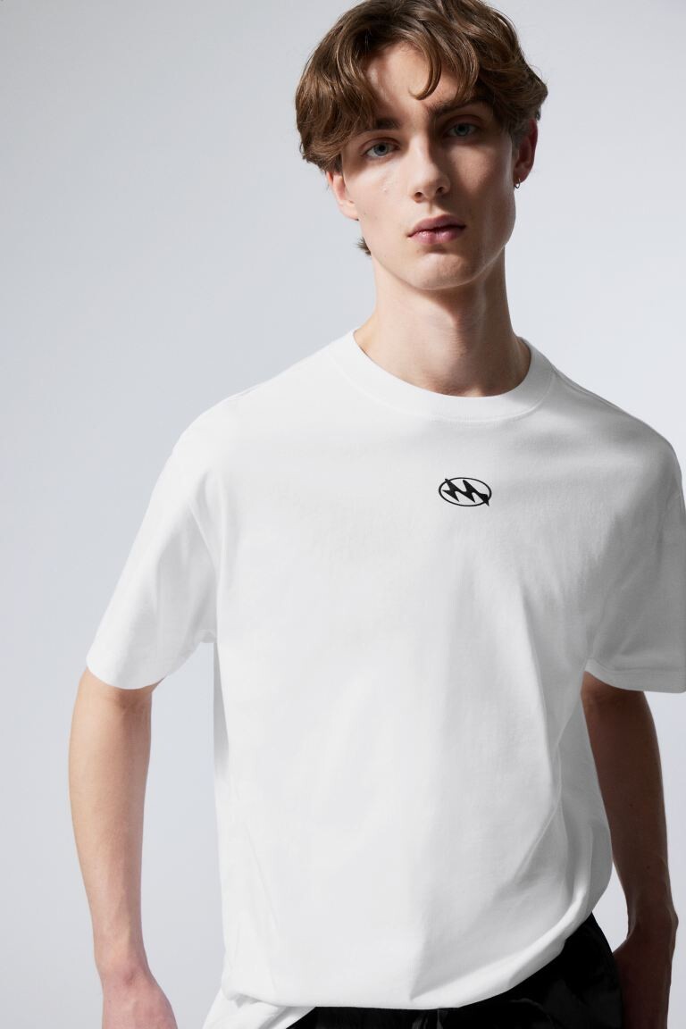 

Футболка оверсайз с графическим принтом H&M, белый