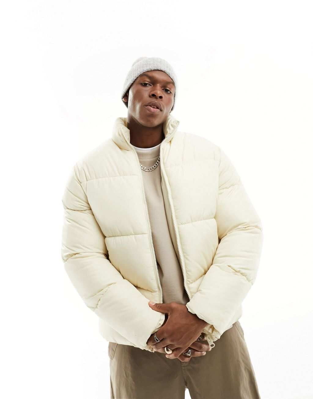 

Бежевый пуховик ASOS DESIGN