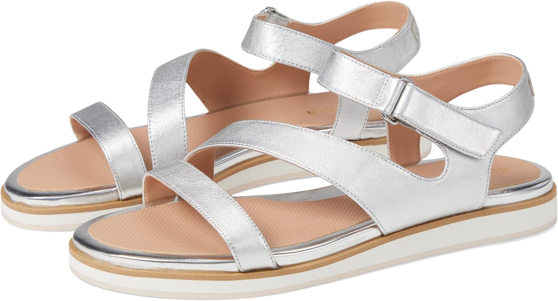 

Сандалии на плоской подошве Mirabelle Sandal Cole Haan, цвет Silver Leather