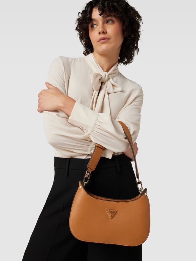 

Сумочка с аппликацией этикетки, модель "MERIDIAN MINI" Guess, коричневый