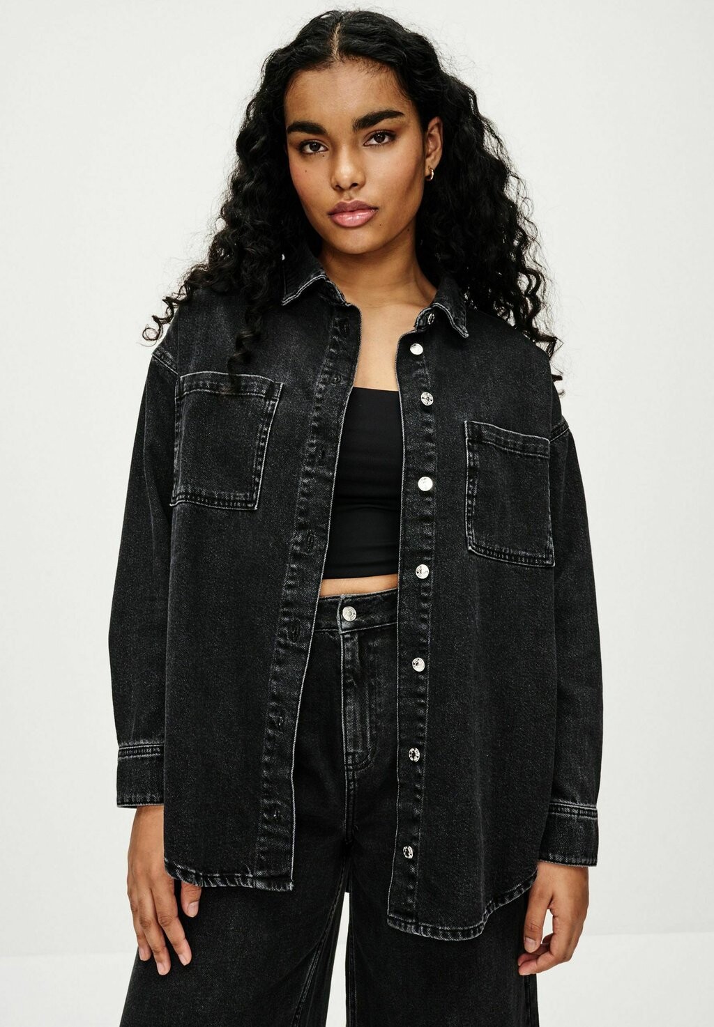 

Джинсовая куртка Next, цвет washed black