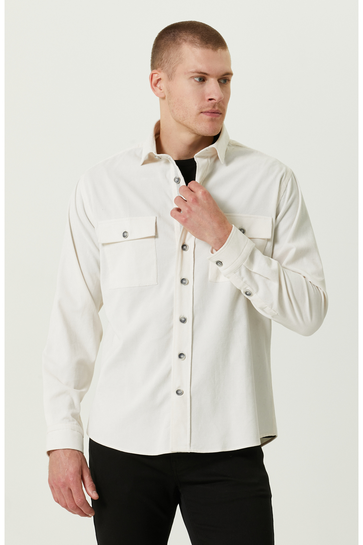 Бархатная рубашка с карманами цвета экрю Network, экрю