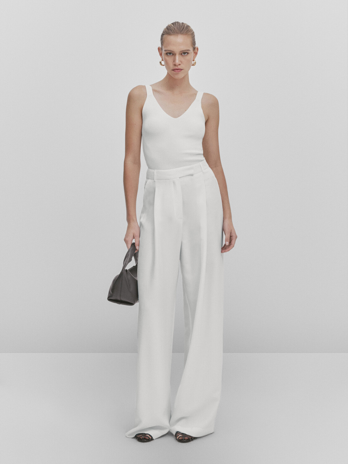 

Трикотажный топ с брязками Massimo Dutti, кремовый