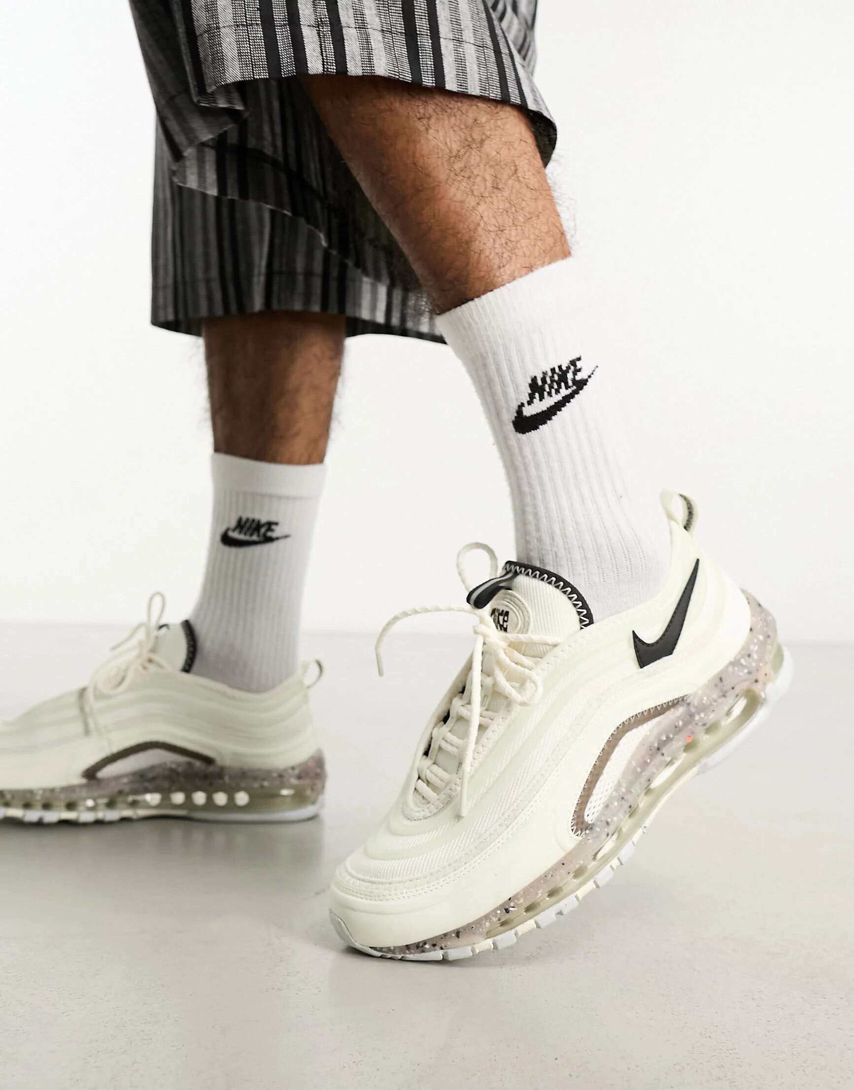 

Кроссовки Nike Air Max Terrascape 97 белого и черного цветов, Черный