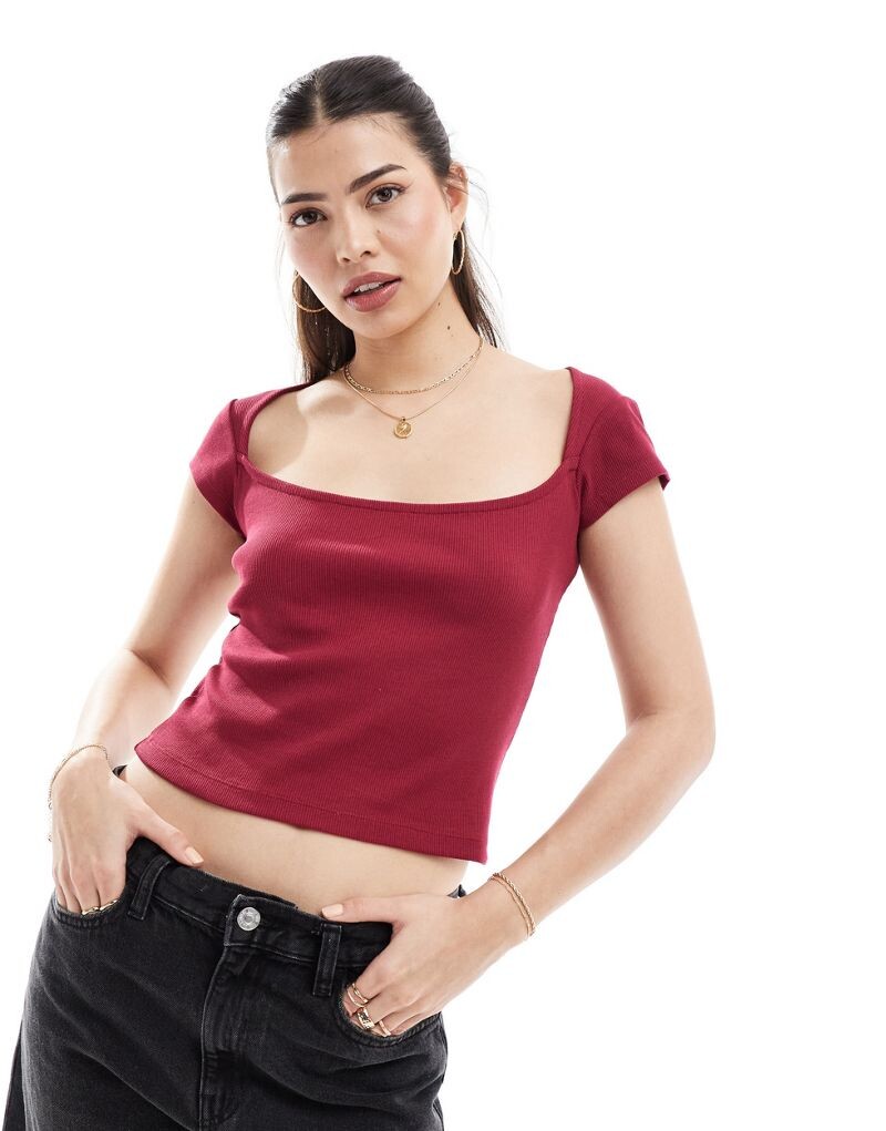 

ASOS DESIGN – красный топ с вырезом в форме сердца