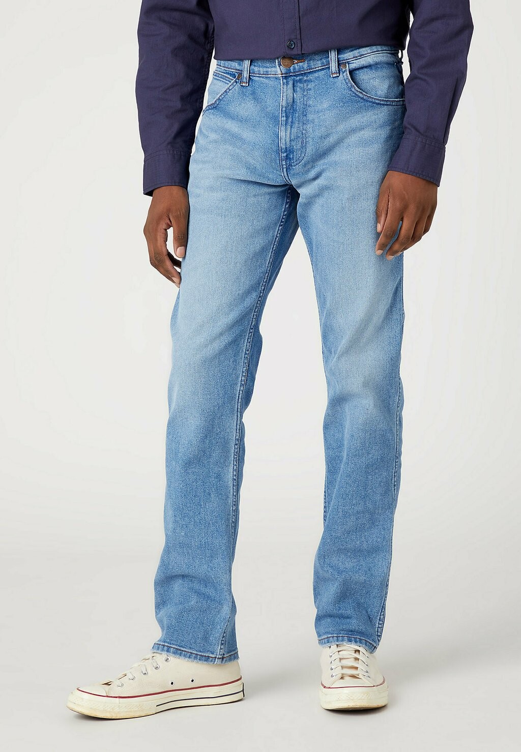 

Джинсы прямого кроя Wrangler