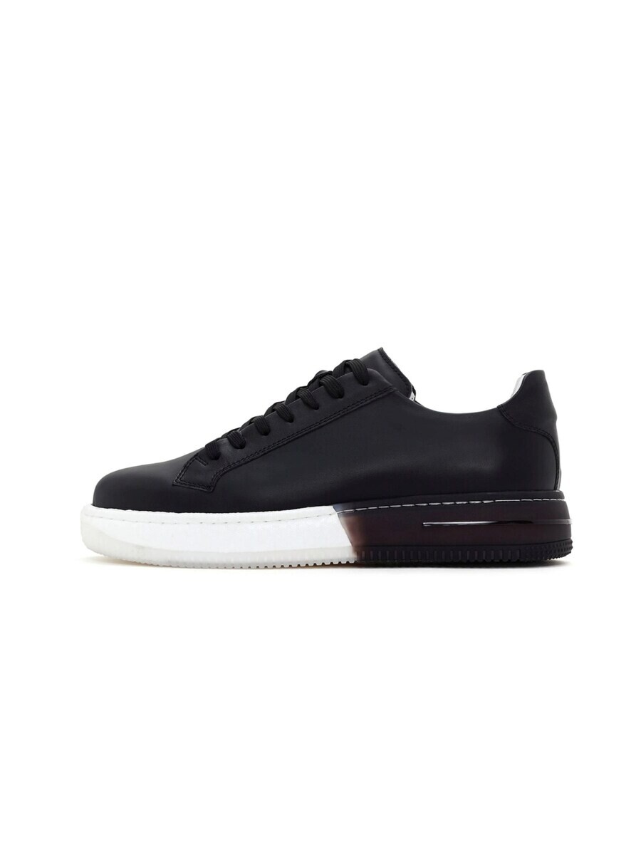 

Кроссовки Derimod Sneakers, черный