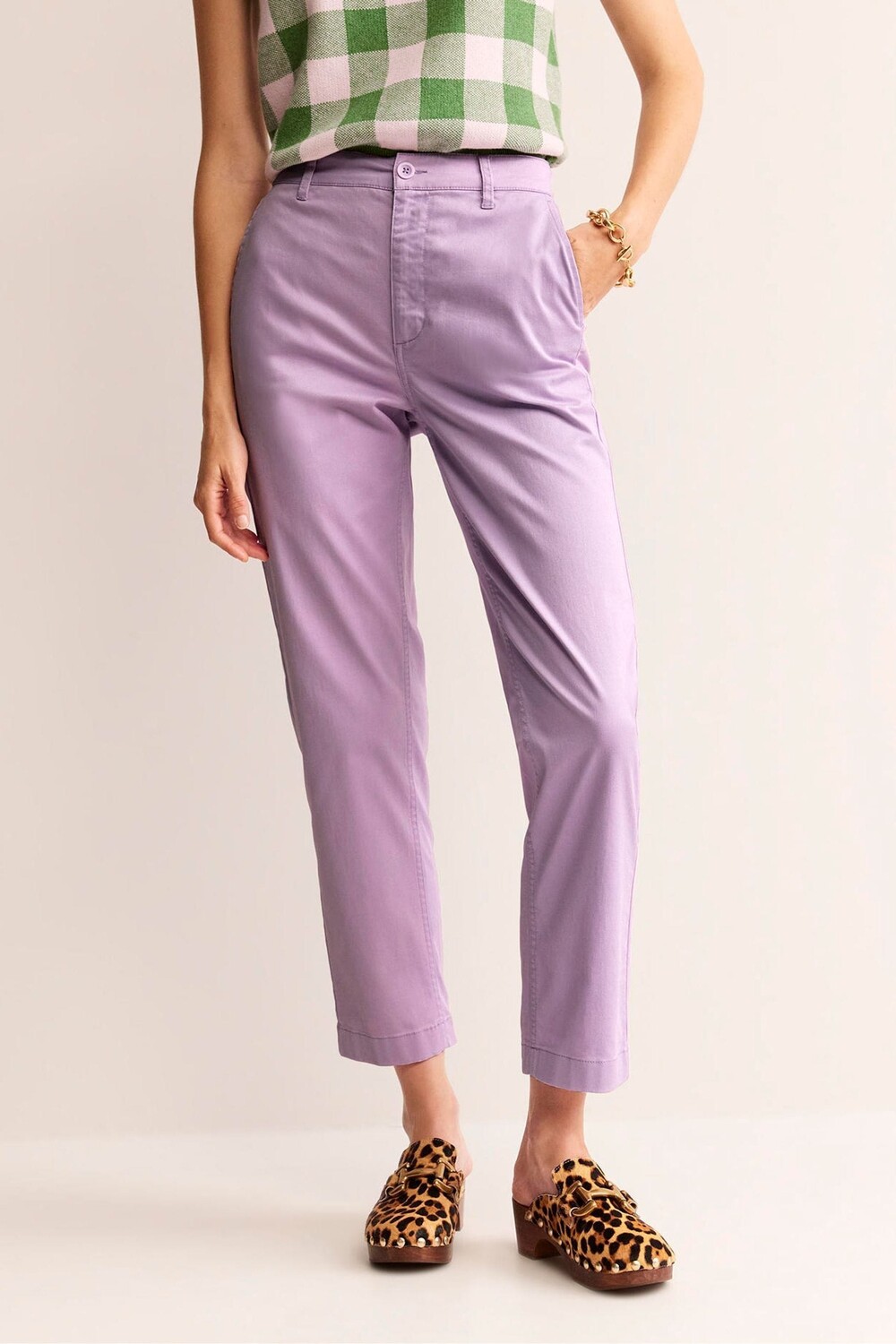 

Брюки чинос Barnsbury Boden, фиолетовый