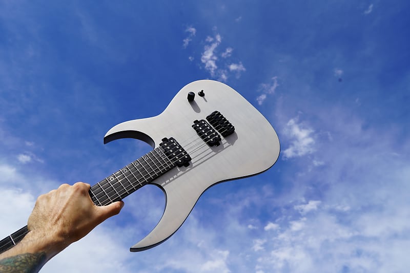 Электрогитара Schecter DIAMOND SERIES KM-6 MK-III Legacy Transparent White Satin 6-String Electric Guitar