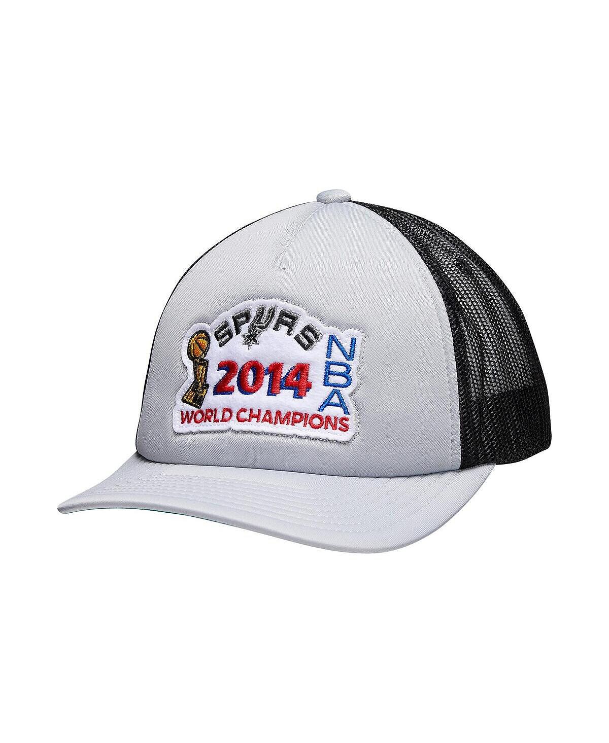 

Мужская серая регулируемая кепка San Antonio Spurs 2014 NBA Finals Champions Hardwood Classics Trucker Snapback Mitchell & Ness