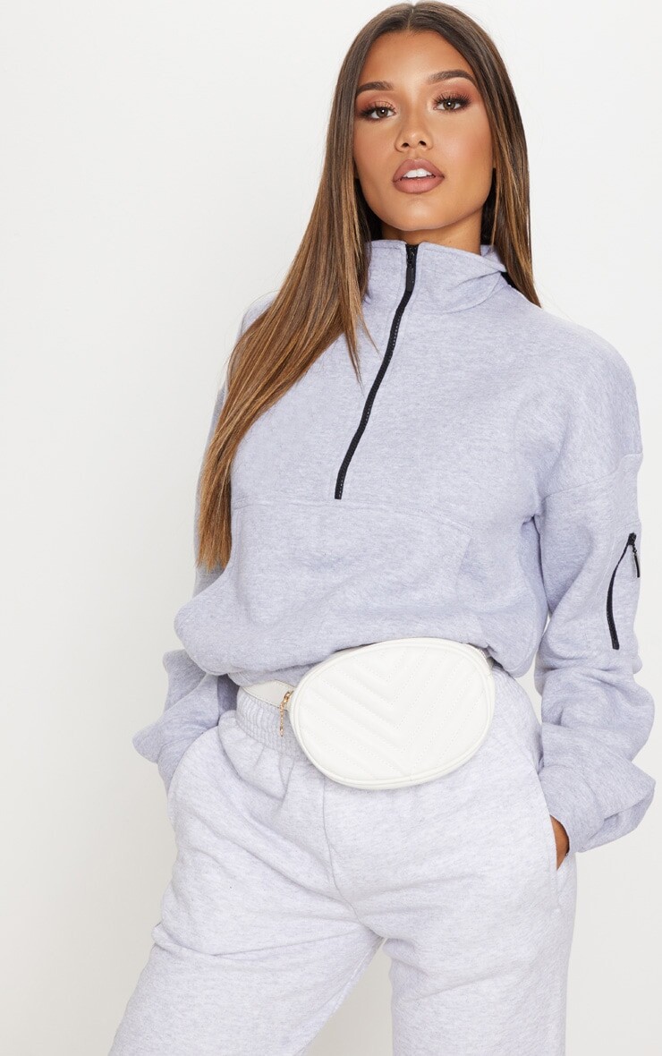 

PrettyLittleThing Большой свитшот пепельно-серого цвета с молнией спереди