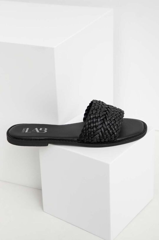 

Кожаные шлепанцы Answear Lab, черный