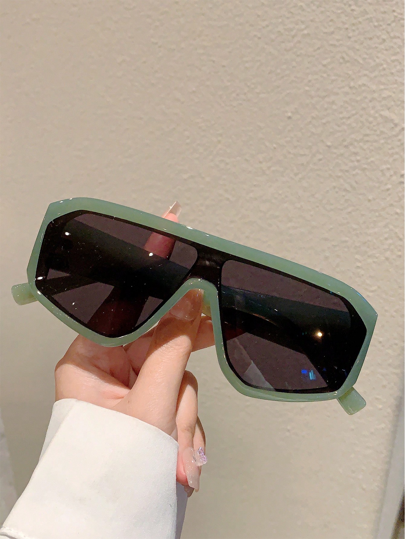Новое поступление 1 шт. модные женские солнцезащитные очки-щитки с красочной оправой в стиле ретро