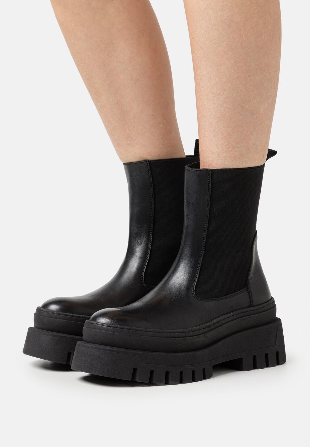 

Ботильоны на платформе Cassandra Steve Madden, черный