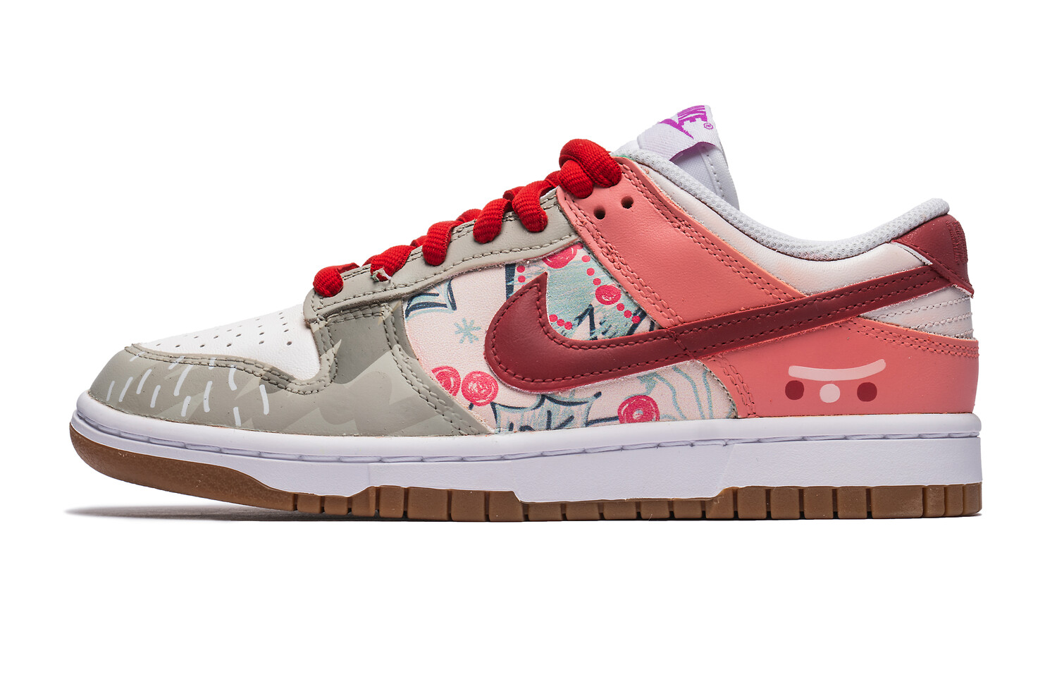 

Женские кроссовки для скейтбординга Nike Dunk