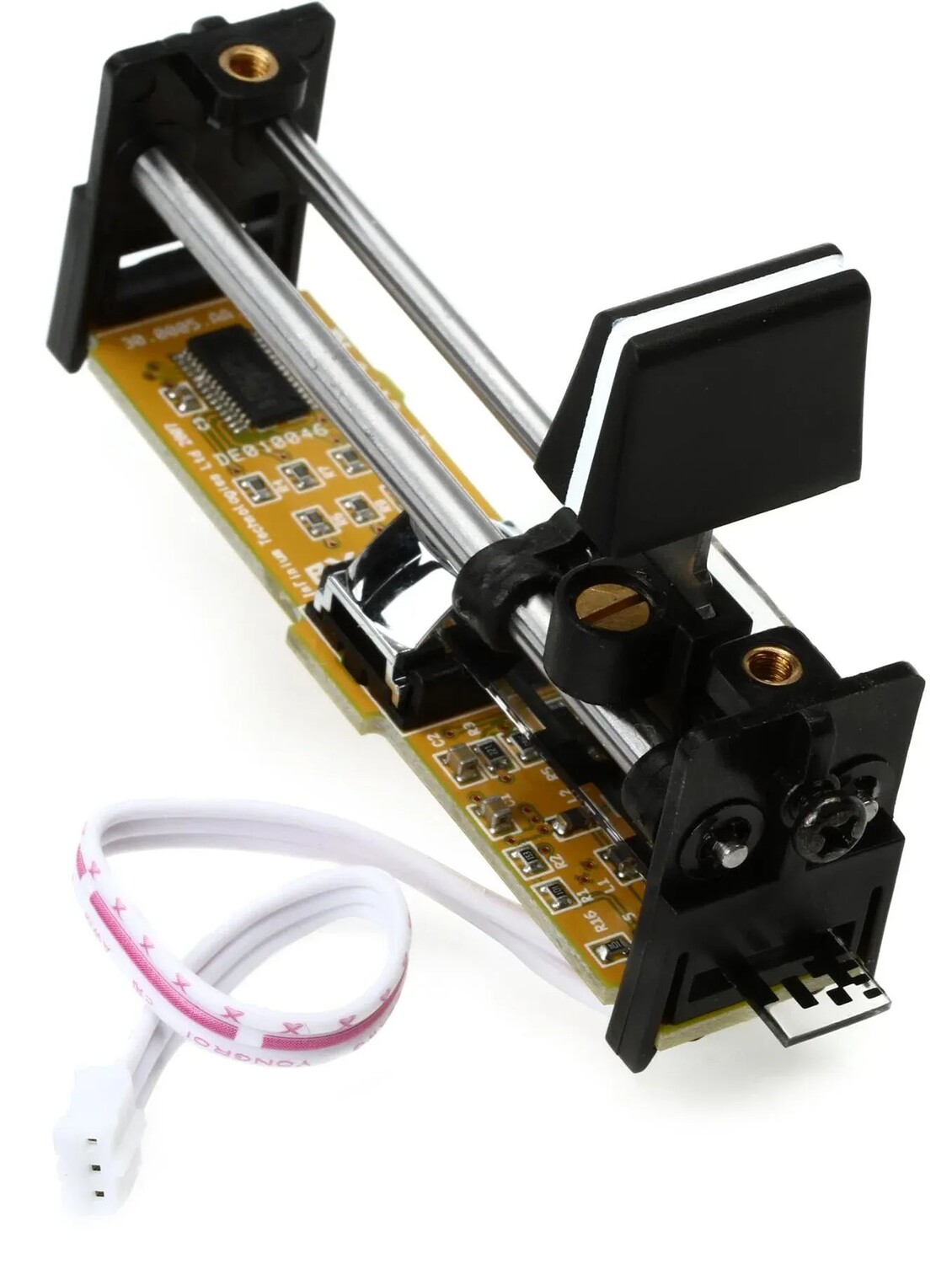 

Behringer X1 Infinium — оптический фейдер