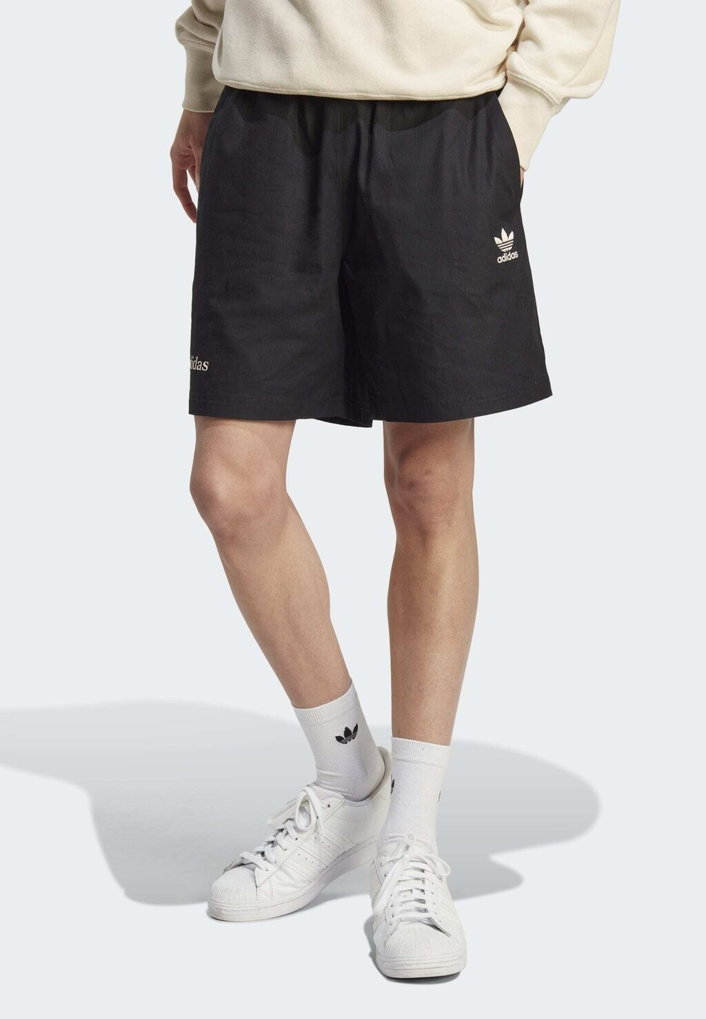 

Шорты adidas Originals, черный