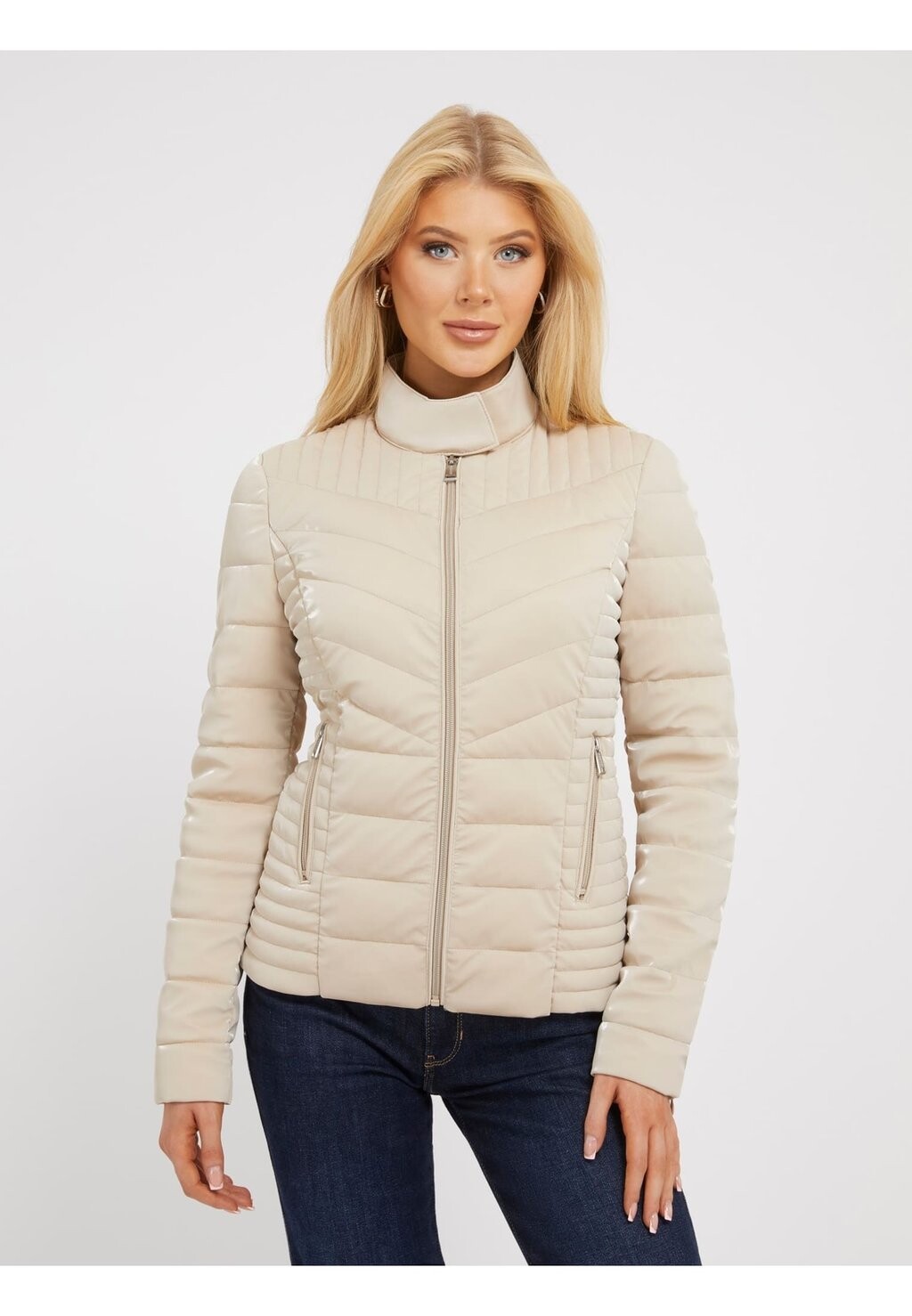 

Зимняя куртка Guess, Серый