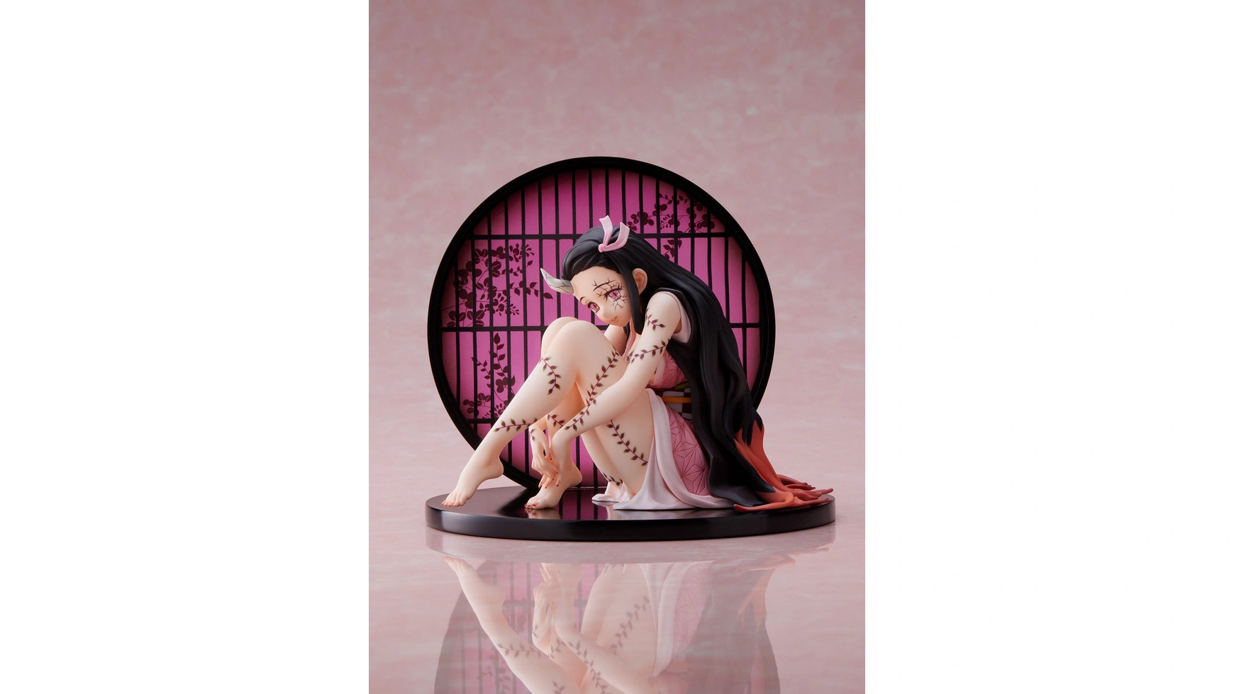 

Demon Slayer Kimetsu No Yaiba 1/8, арка развлекательного района Незуко Камадо (расширенная версия формы демона) 12 см