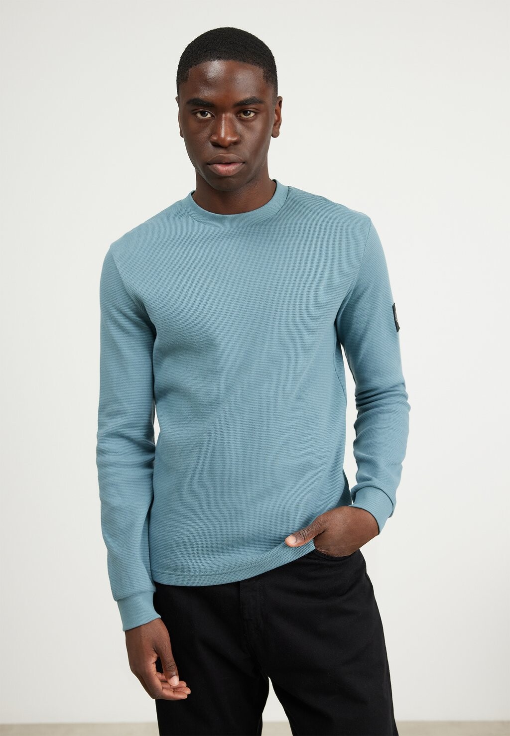 

Футболка с длинным рукавом Waffle Tee Calvin Klein Jeans, цвет goblin blue