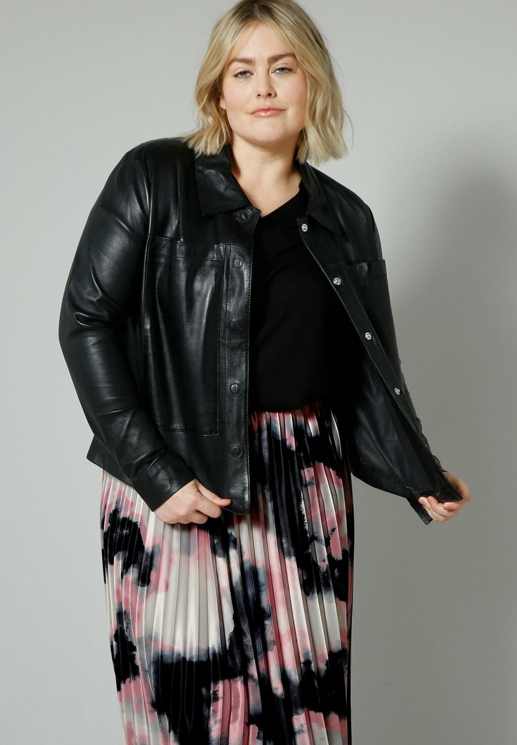

Кожаная куртка Sara Lindholm, черный