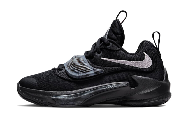

Баскетбольные кроссовки Nike Zoom Freak 3 (GS) Actual Combat, черные
