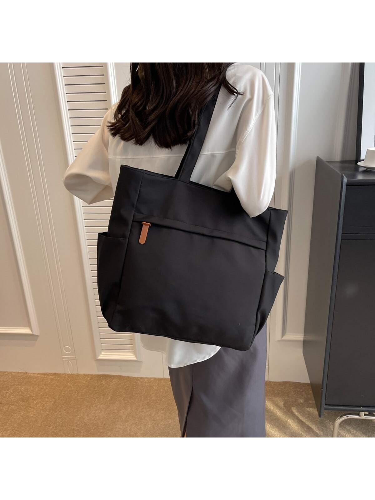 Женская нейлоновая сумка через плечо, черный romwe повседневная женская сумка на плечо в стиле гранж панк тоут большая вместительная сумка для поездок на работу черный