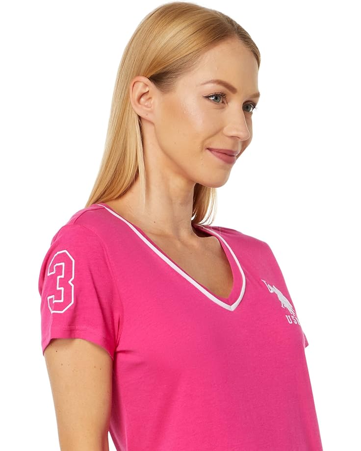 

Футболка U.S. POLO ASSN. V-Neck Neon Trim Tee, цвет Beetroot Purple