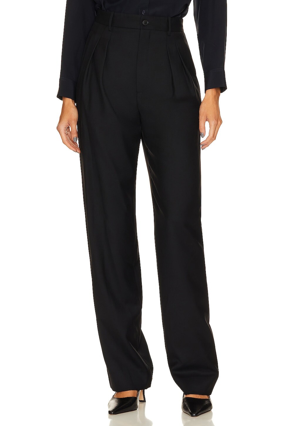 

Брюки NILI LOTAN Etienne Pleated, черный