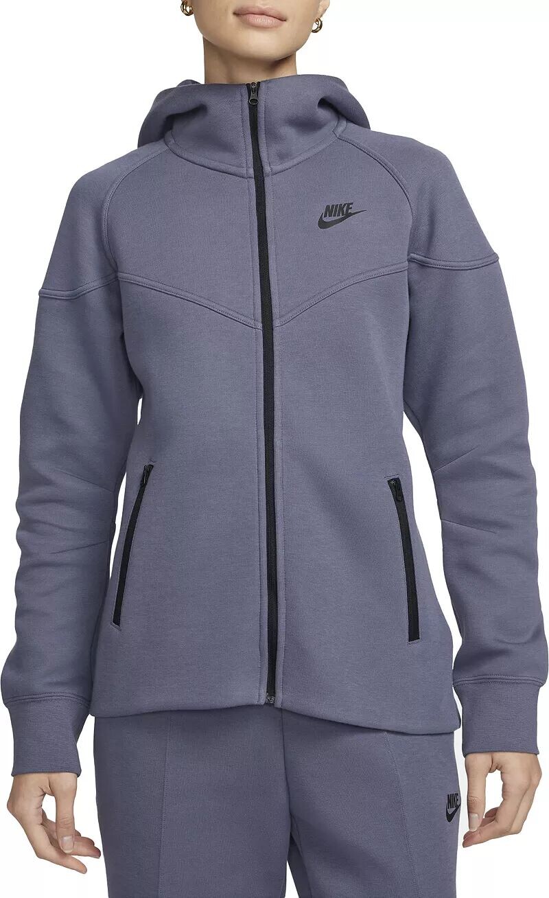 

Женская худи с молнией во всю длину Nike Sportswear из технического флиса Windrunner