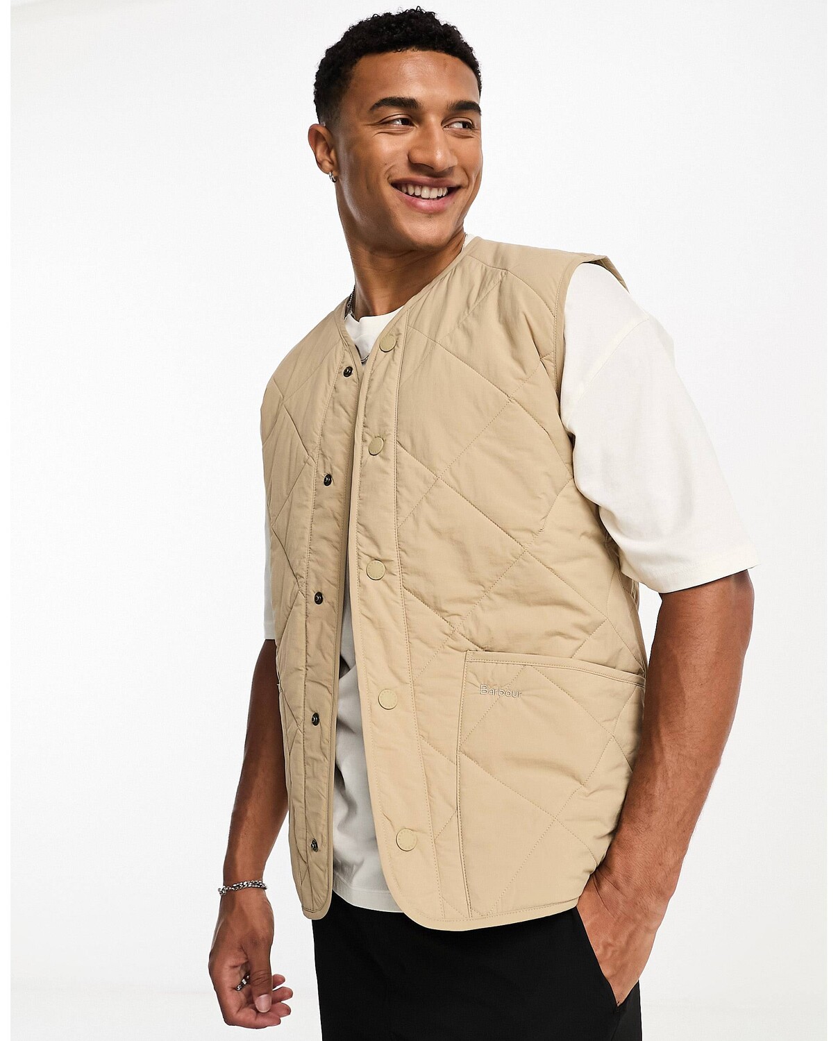 

Бежевый жилет на пуговицах Barbour Brent Liddesdale