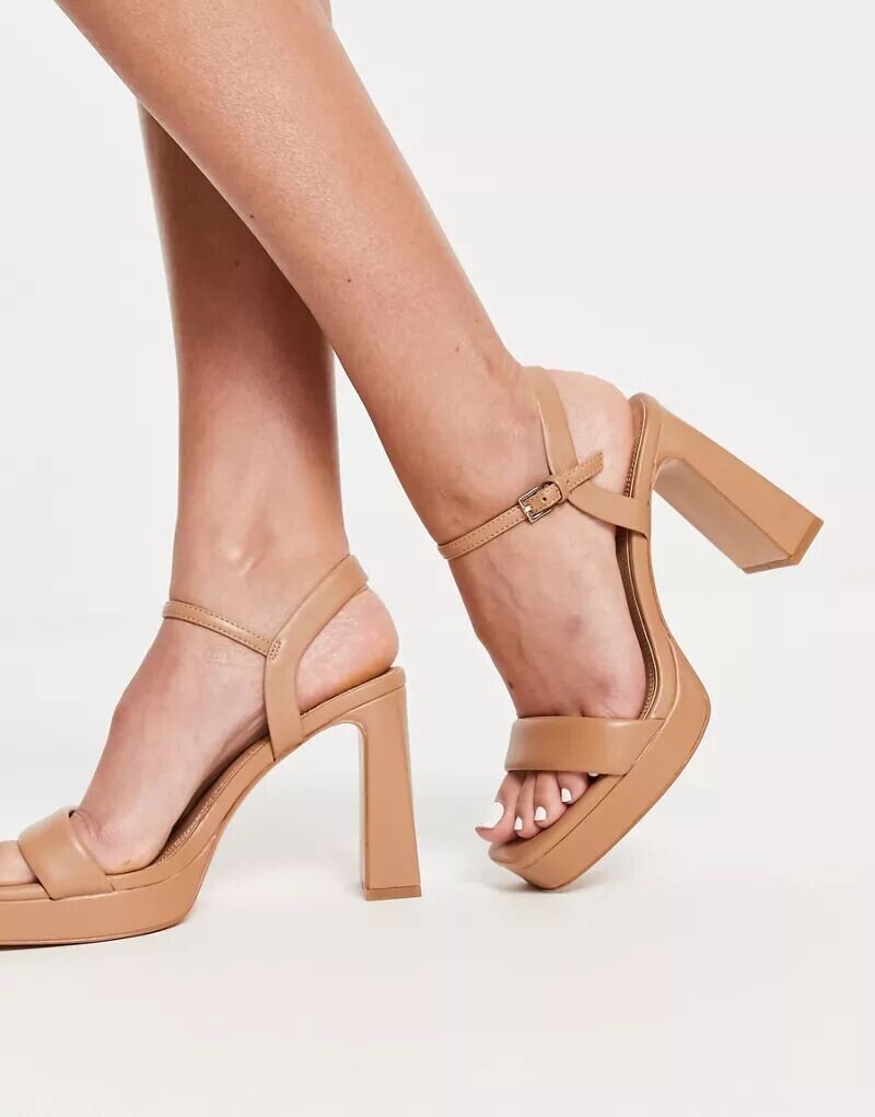 

Светло-коричневые босоножки Stradivarius на платформе и каблуке