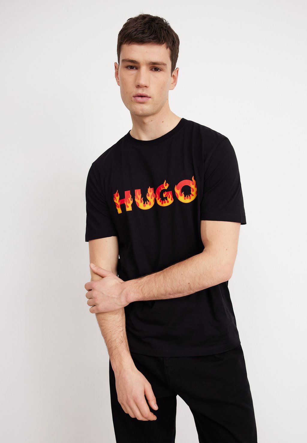Футболка с принтом Danda HUGO, черный черная футболка с пламенем hugo danda hugo red