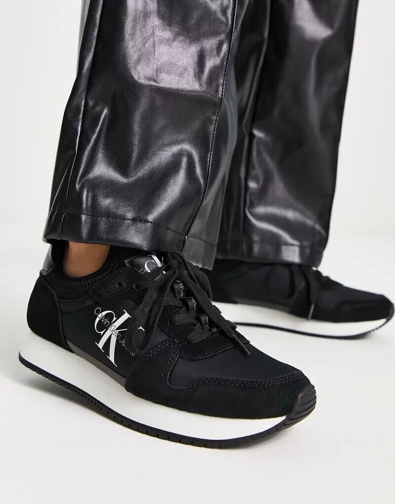 

Черные кроссовки-носки на шнуровке Calvin Klein Runner
