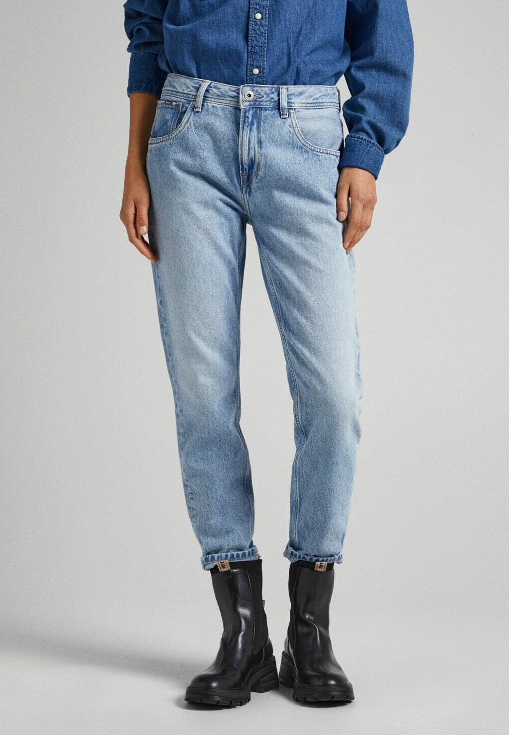 

Джинсы облегающего кроя Pepe Jeans