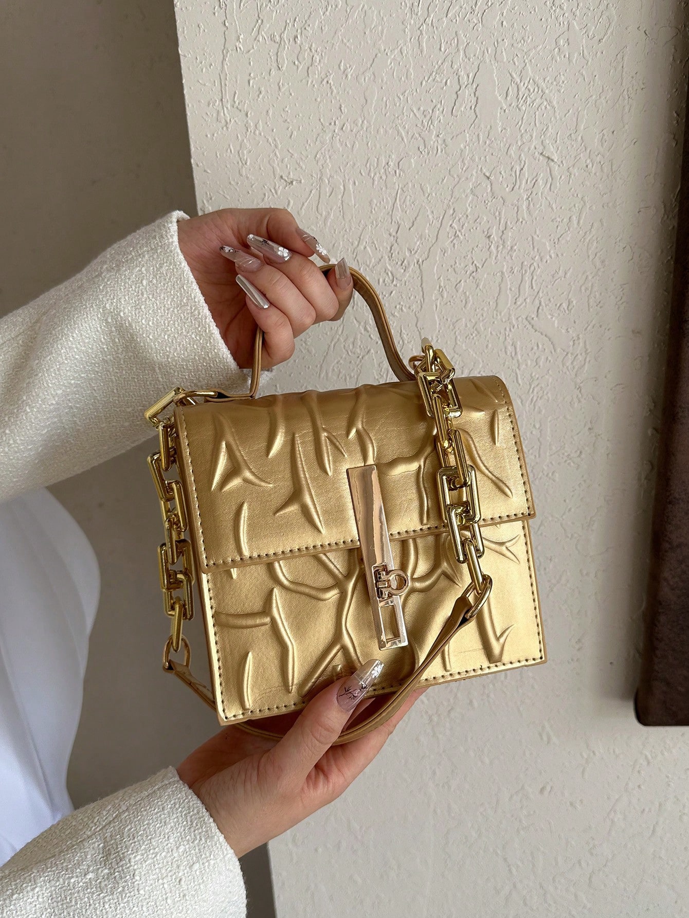 Женская модная элегантная однотонная сумка с ручкой сверху и клапаном под кожу крокодила, золото