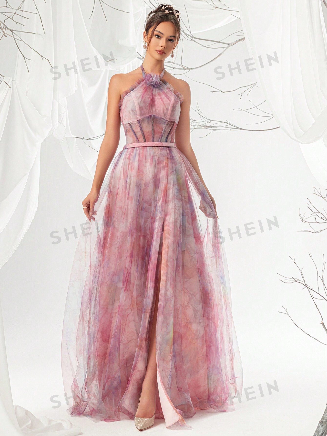 цена Элегантное женское вечернее платье макси с сетчатым вырезом и бретелькой на шее, пыльный розовый