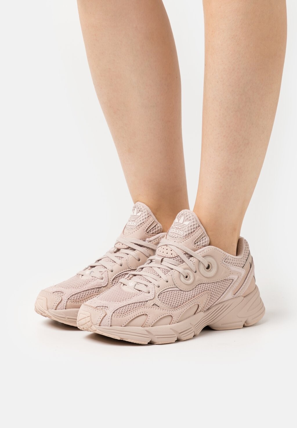 

Кроссовки adidas Originals Astir W, серо-коричневый / кварц, Бежевый