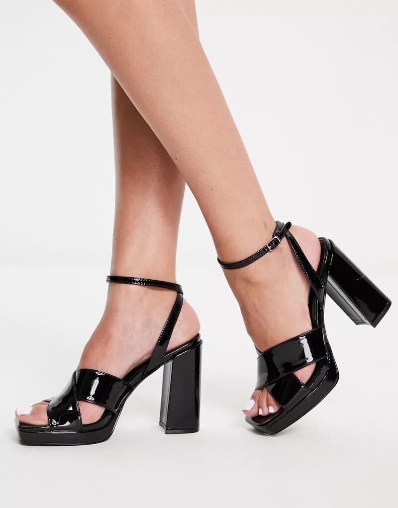 

Черные лакированные босоножки на каблуке Steve Madden Suray