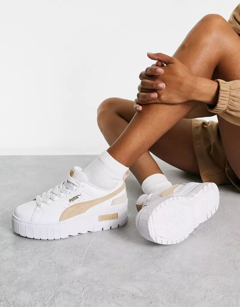 

Белые и овсяно-бежевые кроссовки PUMA Mayze Wedge