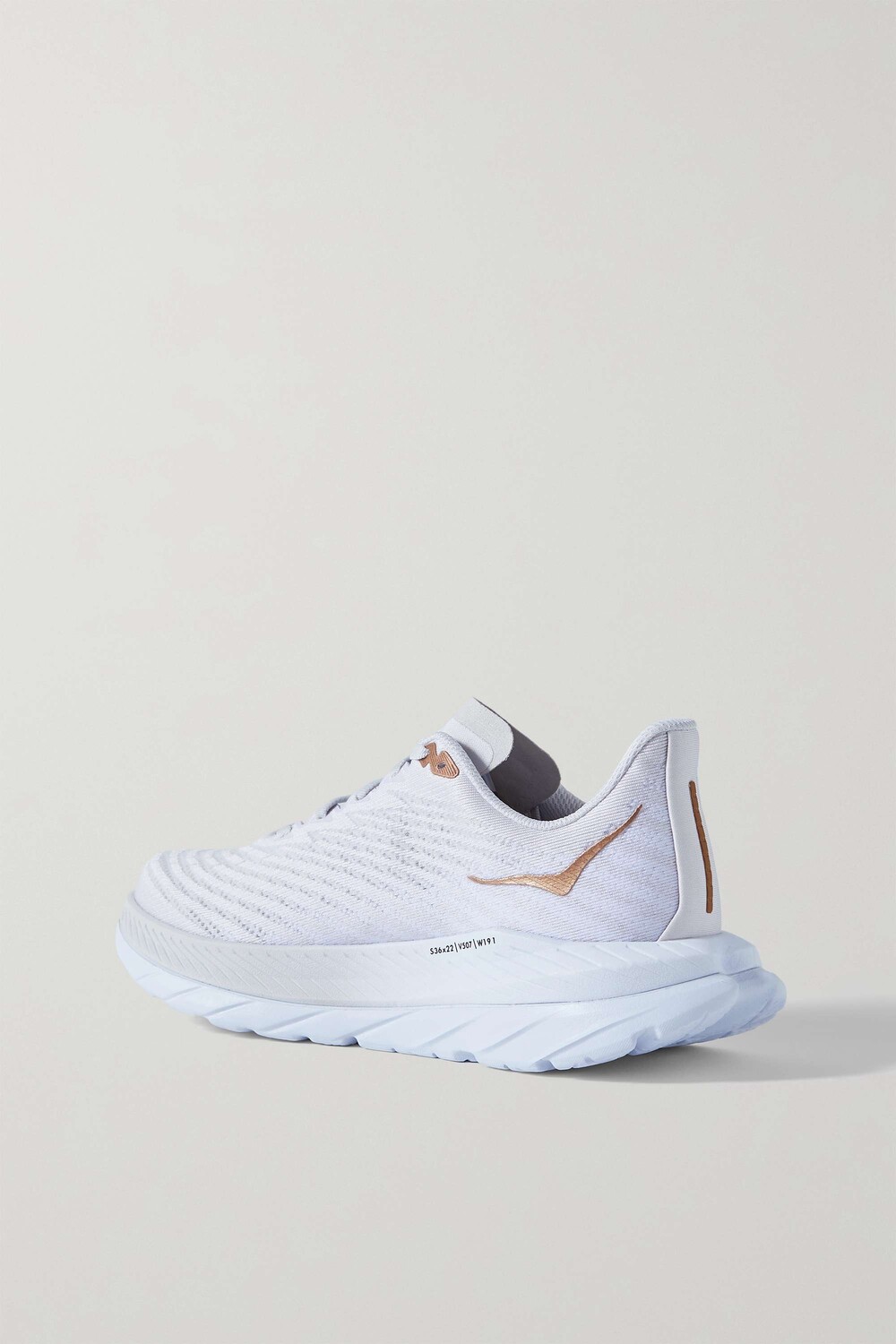 

HOKA ONE ONE сетчатые кроссовки Mach 5 с прорезиненной отделкой, белый