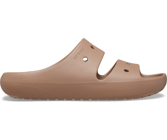Классические сандалии 2.0 Crocs женские, цвет Latte цена и фото