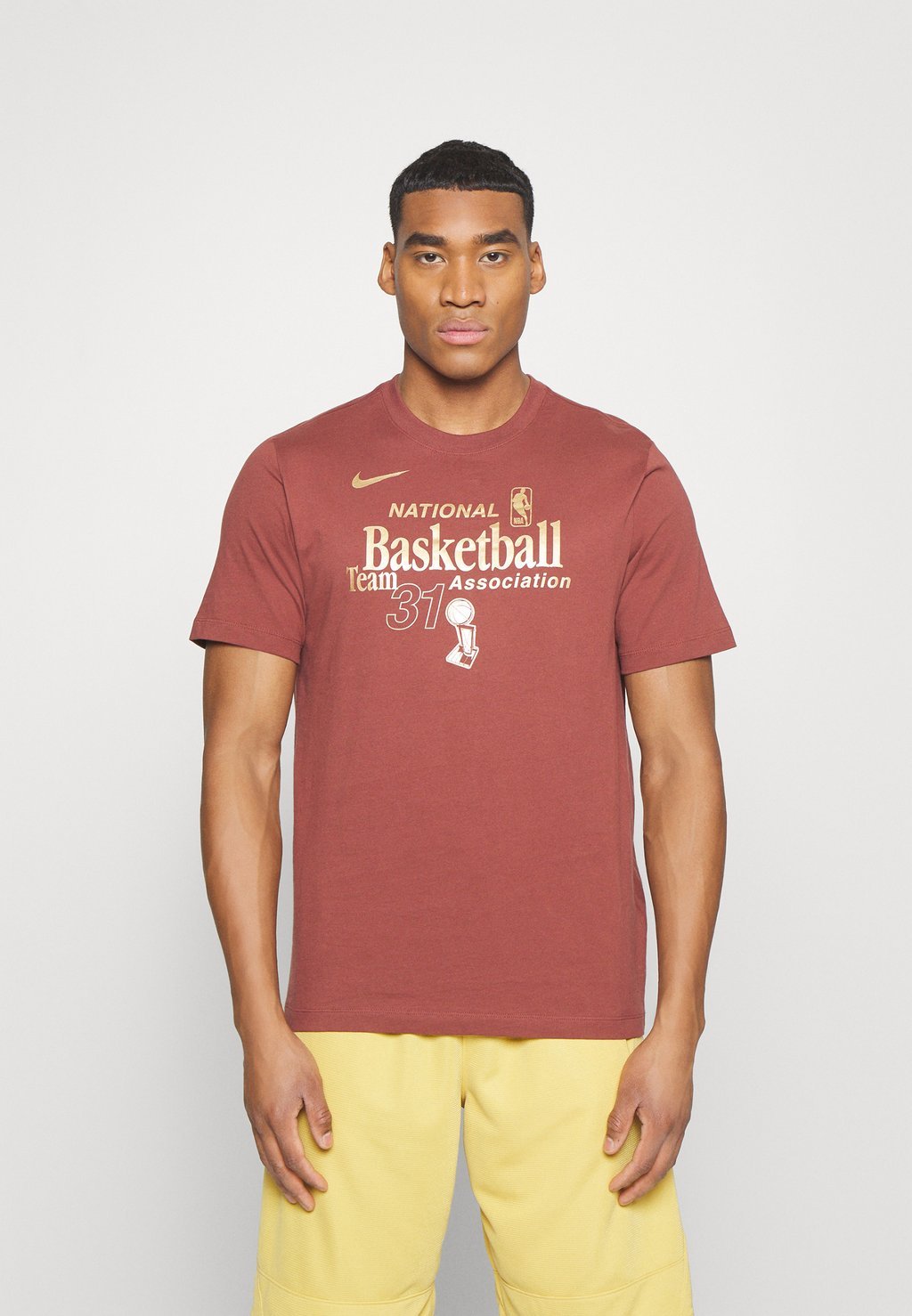 

Футболка Nike Nba N31 Tee, темный пони, Коричневый