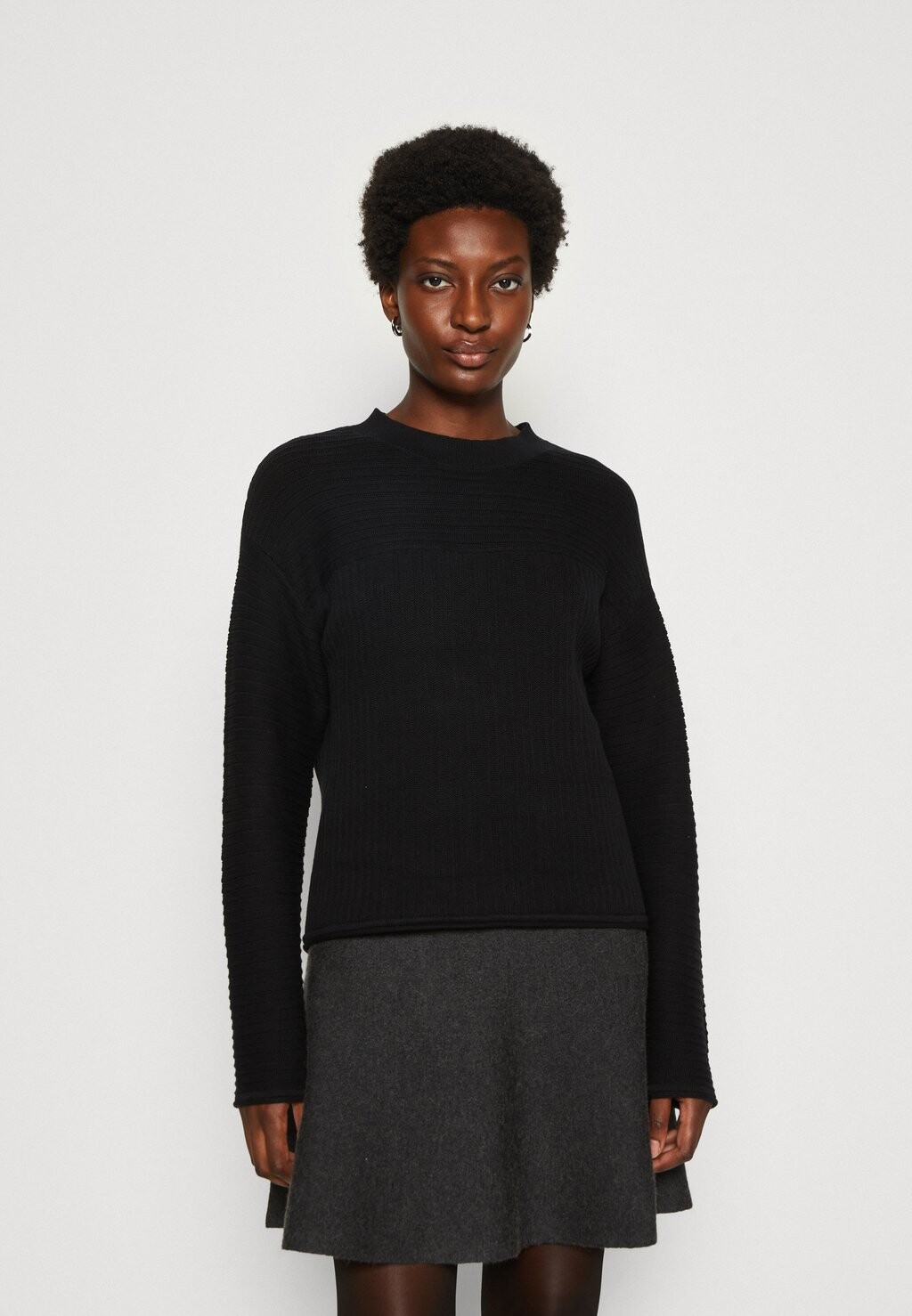 

Свитшот TOM TAILOR DENIM STRUCTURED, цвет deep black