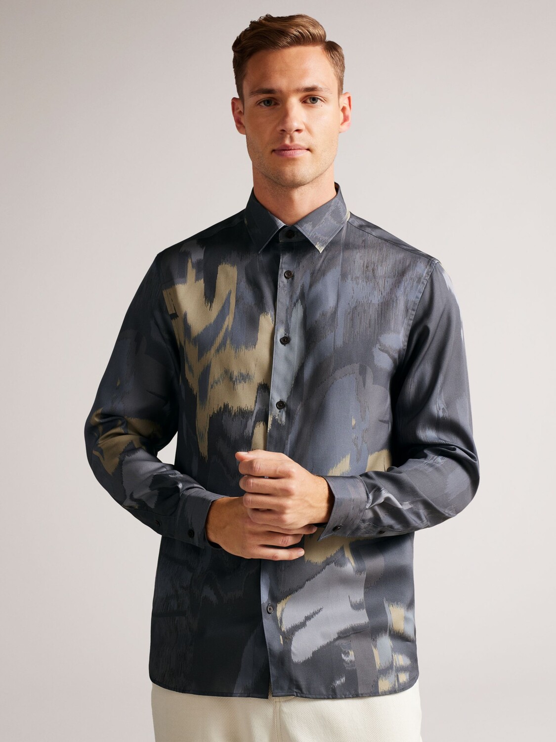

Рубашка с длинным рукавом с абстрактным принтом Ted Baker Mordun, серая