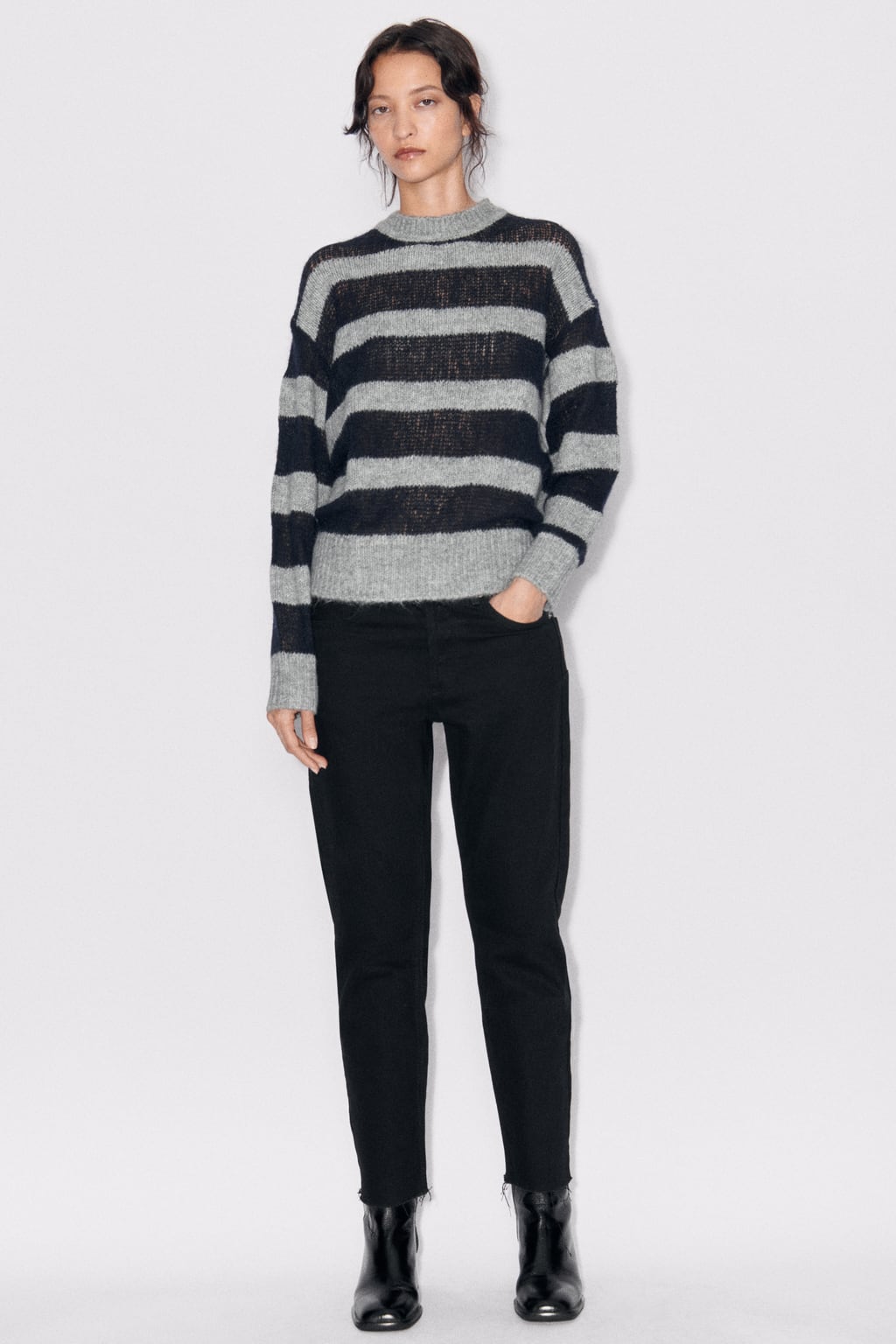 

Длинное комбинированное трикотажное платье ZARA